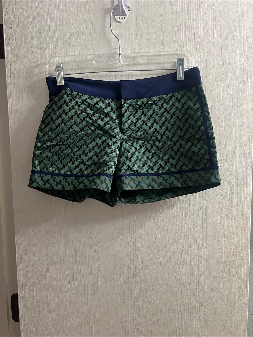 Club Monaco Green Patterned High-Waist Shorts with Navy Trim